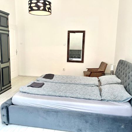 L8 Guesthouse Budapest Eksteriør bilde