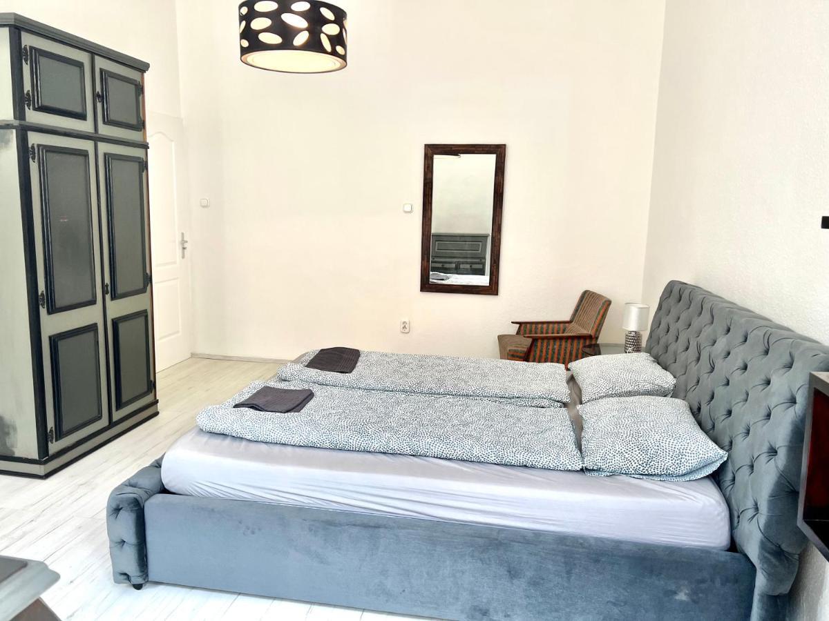 L8 Guesthouse Budapest Eksteriør bilde