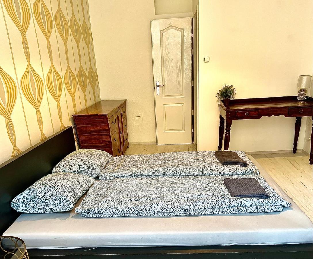 L8 Guesthouse Budapest Eksteriør bilde